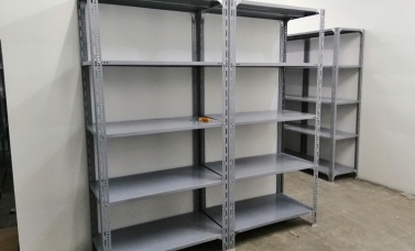 Thu mua kệ sắt v lỗ giá cao